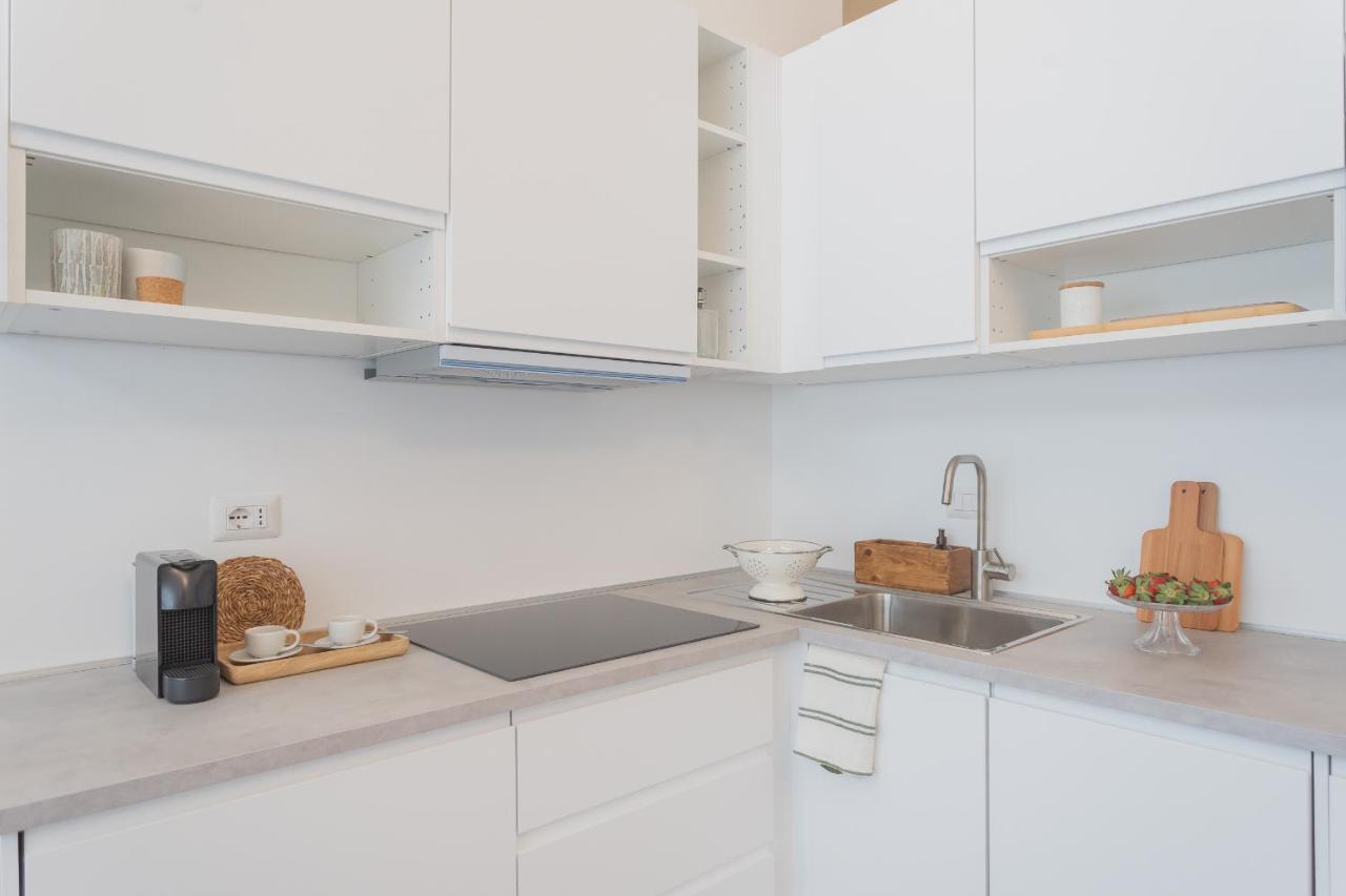 A Step From The Dome Apartment By Rent All Como Kültér fotó